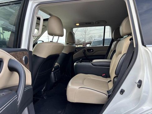 Used 2022 INFINITI QX80 Premium Select w/ Cargo Package image 11