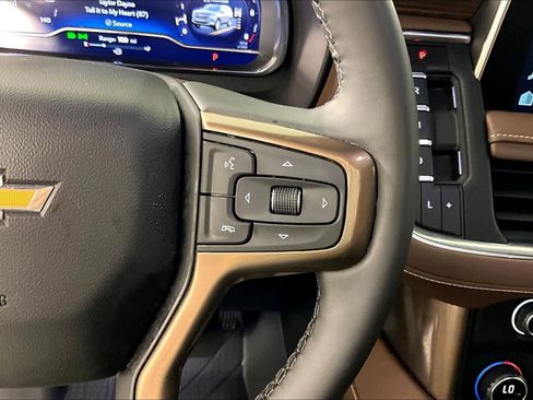 Used 2024 Chevrolet Tahoe High Country AWD/4WD image 22