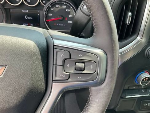 Used 2022 Chevrolet Silverado 1500 LT Trail Boss w/ LPO, Dark Essentials Package AWD/4WD image 12