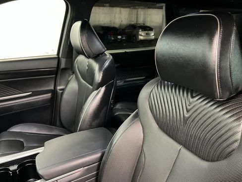Used 2025 Hyundai Palisade Calligraphy image 16