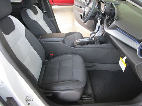 New 2026 Chevrolet Trax LS w/ LS Convenience Package FWD image 12