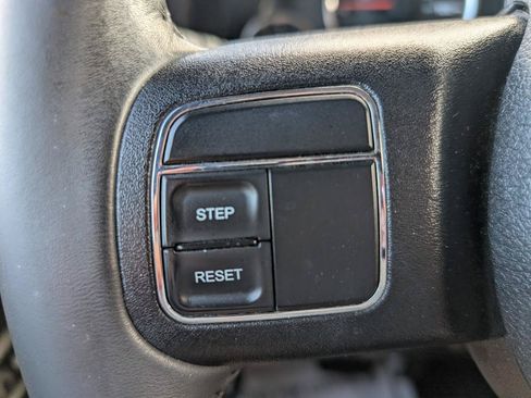 Used 2015 Jeep Wrangler Unlimited Sport w/ Quick Order Package 24S AWD/4WD image 17