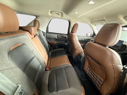 Used 2021 Ford Bronco Sport Outer Banks w/ Outer Banks Package (96D) image 28