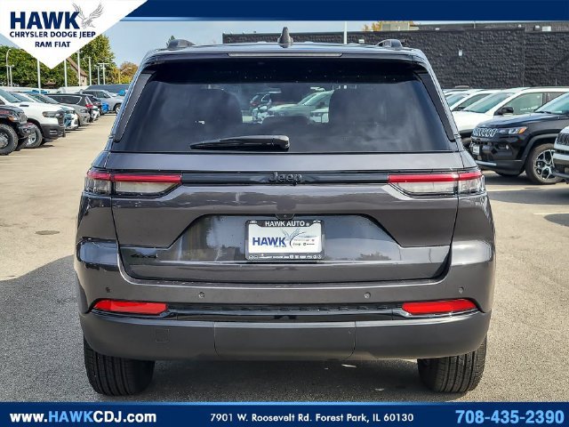 Certified 2025 Jeep Grand Cherokee Altitude AWD/4WD image 5