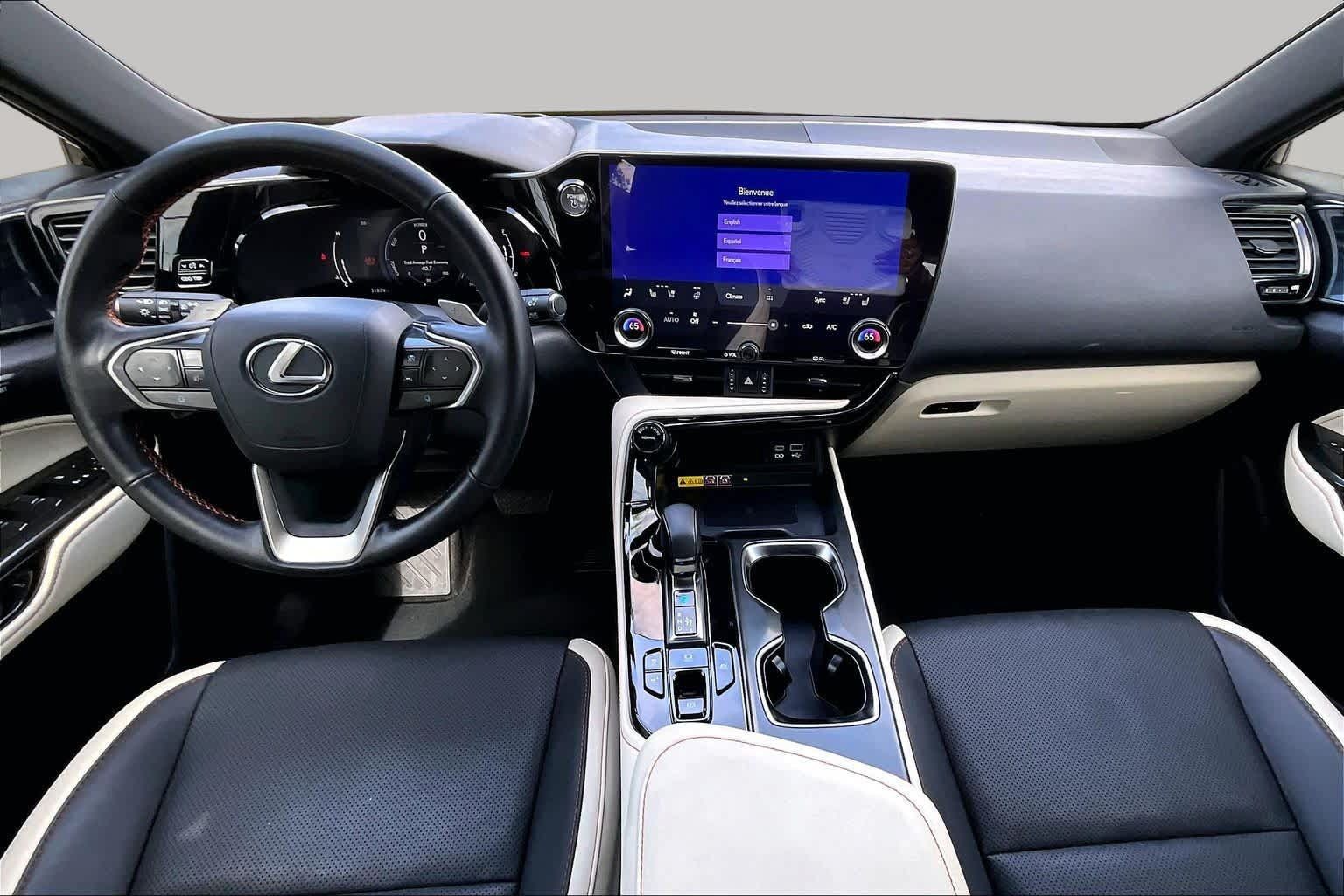 Used 2024 Lexus NX 350h AWD image 16