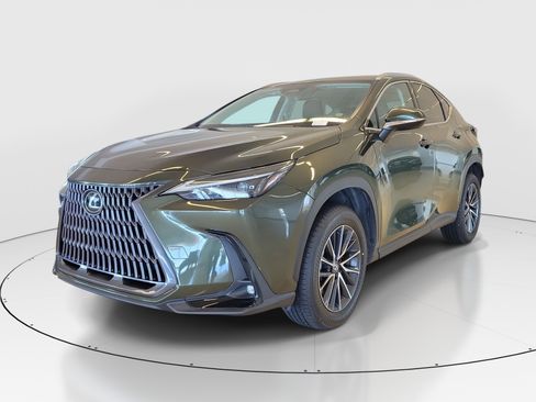 Used 2024 Lexus NX 250 FWD w/ Cold Area Package image 4