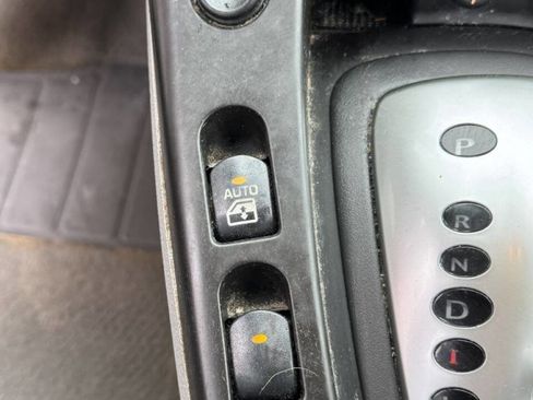 Used 2007 Saturn Vue Base 4dr SUV (3.5L V6 5A) w/ Comfort Pkg image 20