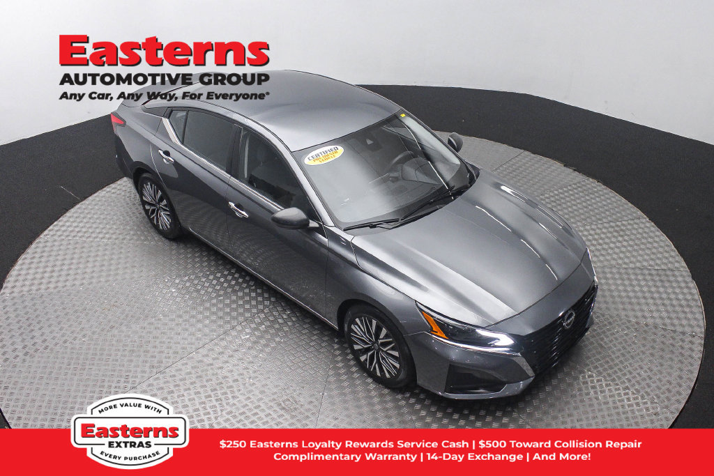 Used 2024 Nissan Altima 2.5 SV FWD image 4