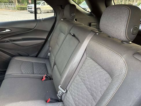 Used 2018 Chevrolet Equinox LT image 11