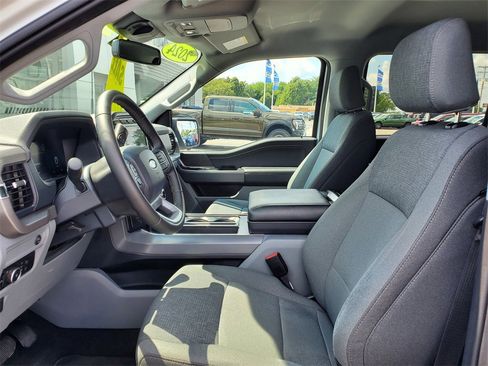 Used 2024 Ford F150 XLT w/ Mobile Office Package image 8