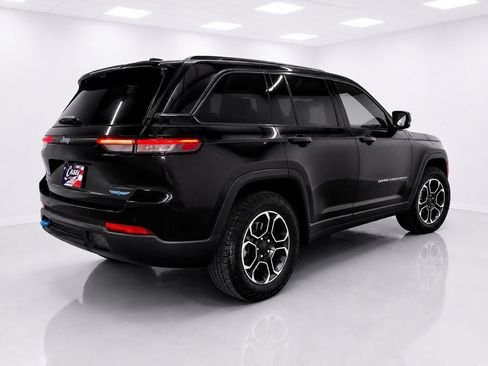 Used 2023 Jeep Grand Cherokee Trailhawk w/ Advanced Protech Group II AWD/4WD image 6