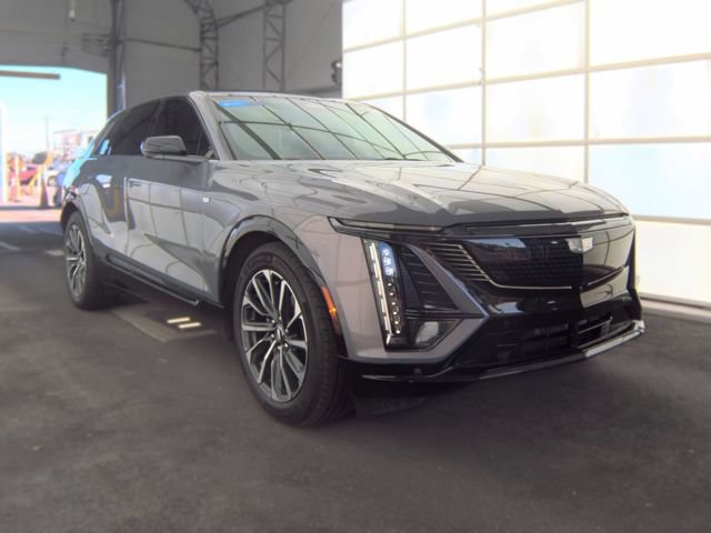 Used 2024 Cadillac Lyriq Sport w/ LPO, Floor Liner Package AWD/4WD image 3