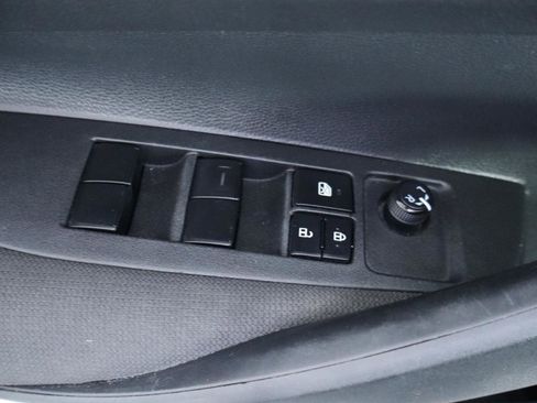 Used 2022 Toyota Corolla LE image 26