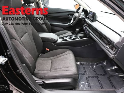 Used 2025 Honda Accord SE image 23