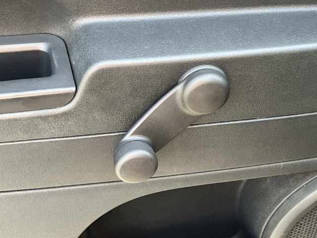 Used 2010 Jeep Compass Sport FWD image 15