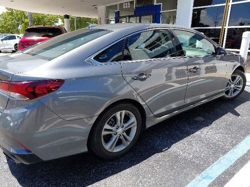 Used 2018 Hyundai Sonata Sport w/ Tech Package 05 FWD image 3