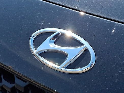 Used 2023 Hyundai Kona SE AWD/4WD image 4