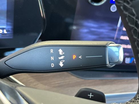 New 2025 Chevrolet Suburban High Country image 27