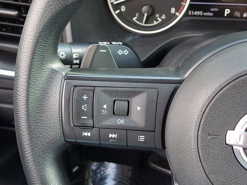 Used 2024 Nissan Rogue S AWD/4WD image 21