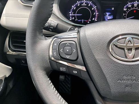 Used 2018 Toyota Avalon XLE Premium FWD image 24
