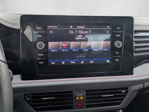 Used 2025 Volkswagen Jetta GLI Autobahn image 11