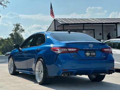 Used 2019 Toyota Camry XSE FWD image 5