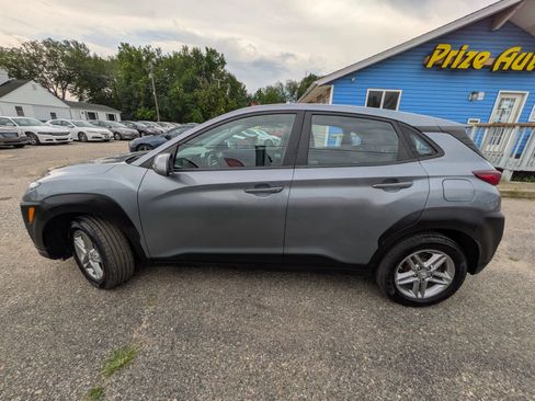 Used 2021 Hyundai Kona SE AWD/4WD image 2