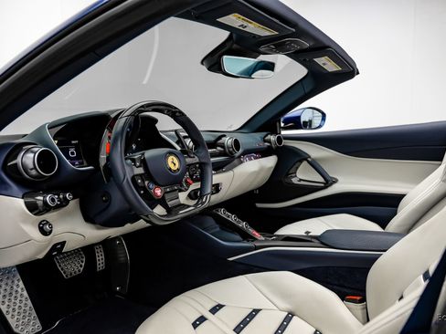 Used 2022 Ferrari 812 GTS RWD image 44
