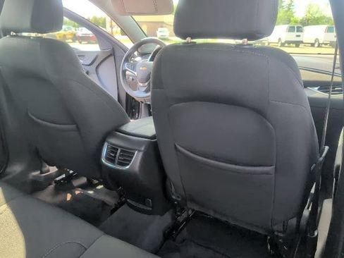 Used 2019 Chevrolet Malibu LT FWD image 38