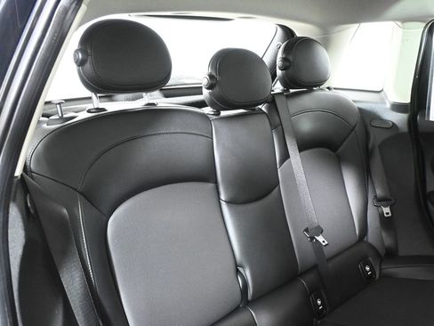 Used 2016 MINI Cooper 4-Door Hardtop image 29