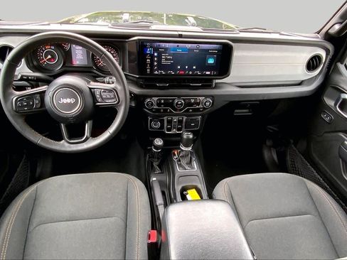 Used 2024 Jeep Wrangler Unlimited Sport AWD/4WD image 15