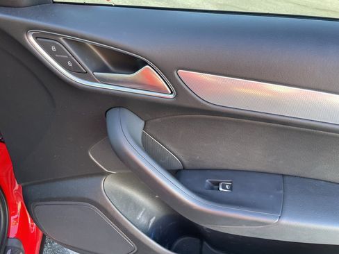 Used 2018 Audi Q3 2.0T Premium Plus w/ Premium Plus Package image 31