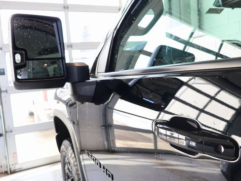 Used 2022 Chevrolet Silverado 3500 LTZ w/ LTZ Plus Package image 11