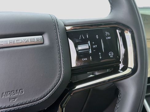 New 2026 Land Rover Range Rover Velar S AWD/4WD image 38