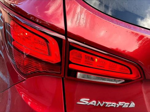 Used 2017 Hyundai Santa Fe Sport FWD image 28