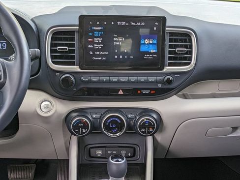 Certified 2023 Hyundai Venue Limited w/ Cargo Package FWD image 18