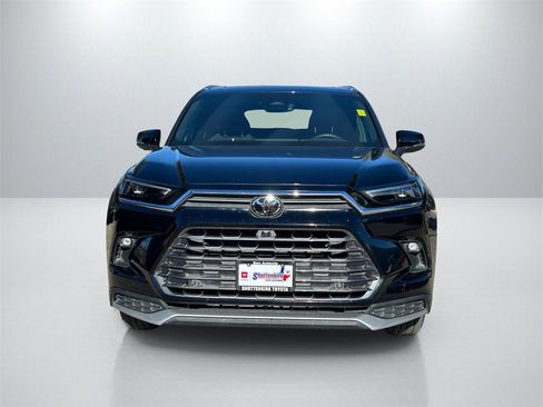 Used 2024 Toyota Grand Highlander AWD Hybrid image 2