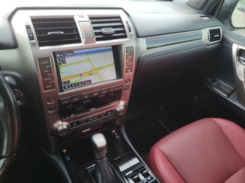Used 2021 Lexus GX 460 Premium w/ Premium Package AWD/4WD image 19