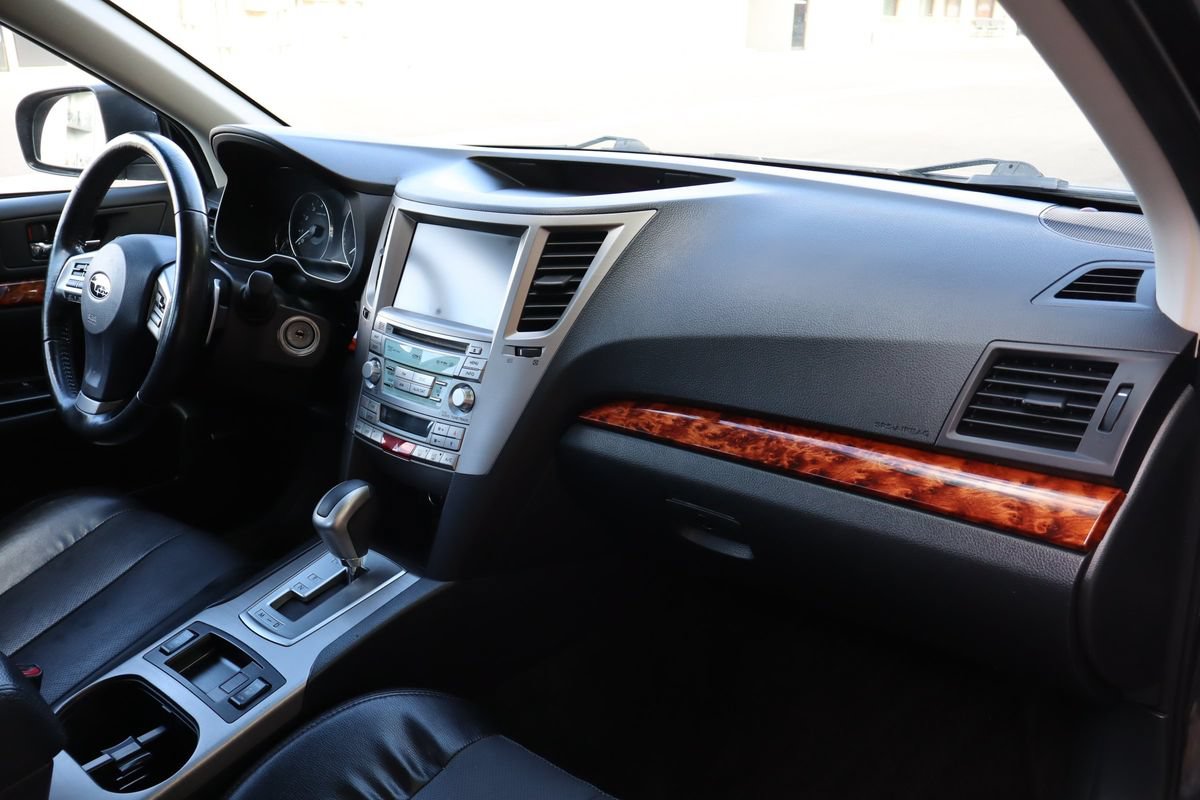 Used 2012 Subaru Legacy 2.5i Limited AWD/4WD image 17