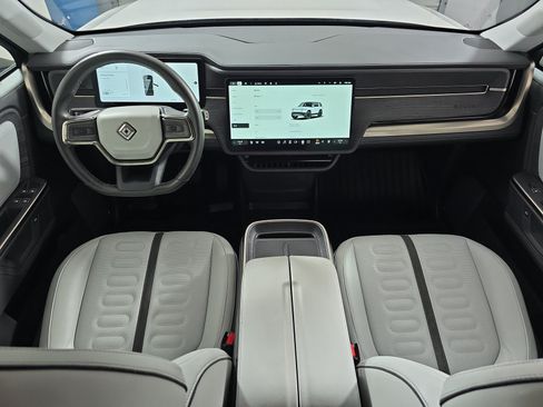 Used 2025 Rivian R1S Adventure AWD/4WD image 27