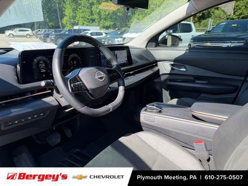 Used 2023 Nissan Ariya FWD image 3