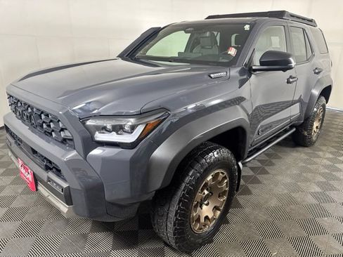 Used 2025 Toyota 4Runner Trailhunter AWD/4WD image 8