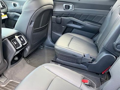 New 2026 Kia Sorento SX AWD/4WD image 13
