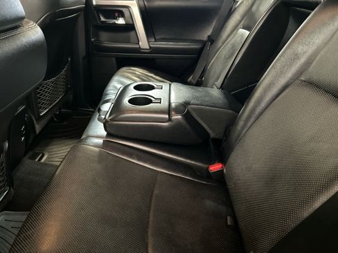 Used 2015 Toyota 4Runner Limited AWD/4WD image 5
