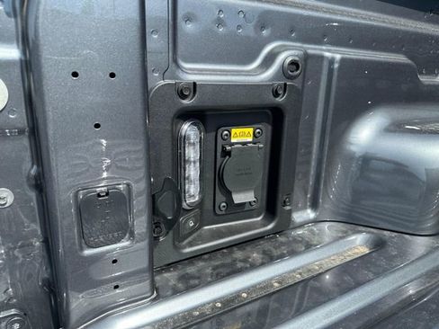 New 2026 Ford Maverick XLT image 25