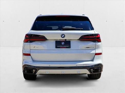 New 2026 BMW X5 xDrive50e w/ M Sport Package image 6