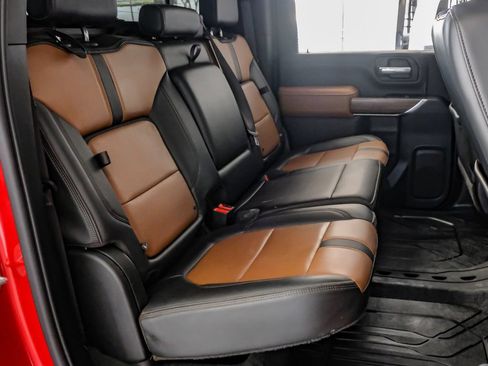 Used 2022 Chevrolet Silverado 3500 High Country w/ Technology Package AWD/4WD image 33