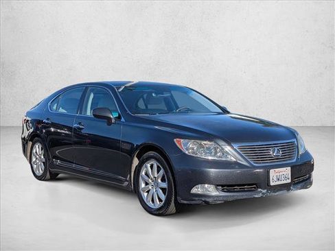 Used 2007 Lexus LS 460 image 3