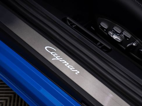 New 2025 Porsche 718 Cayman image 15