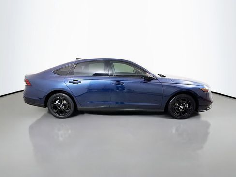 Used 2025 Honda Accord SE image 8